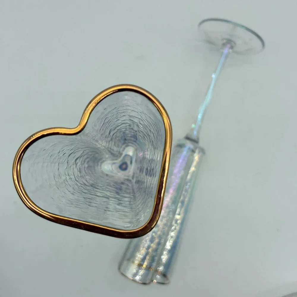2 Iridescent Heart Shaped Long‎ Stemmed Champagne Flutes Gold Rim Textured Glass